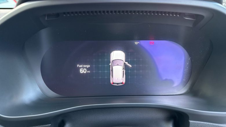 Volvo XC40 2.0 B3P Plus Dark 5dr Auto Petrol Estate